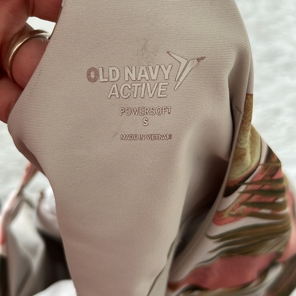 Old Navy Active Women’s powersoft floral tank top size Small - Picture 7 of 10